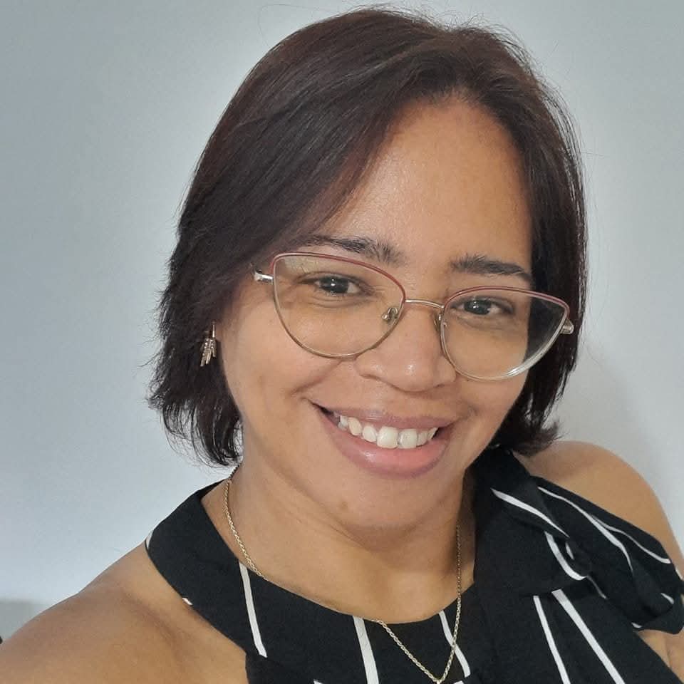 Retrato de Angélica dos Santos Ramos, GESTORA EM RECURSOS HUMANOS do Centro Terapêutico Ser Para Si